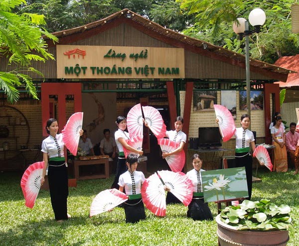 Khu du lịch Một Thoáng Việt Nam TP HCM, nơi làng nghề hội tụ